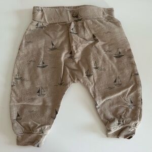 Rylee + Cru Tan and Black Joggers Comfortable Sweatpants